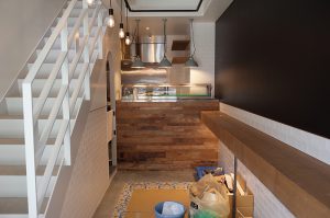 ヴィンテージ無垢フローリング 鋸挽オークに着色した現場へ行ってきました！