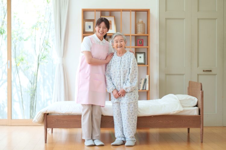 介護に優しい無垢床の滑り止め対策「グリップオイル」とは？